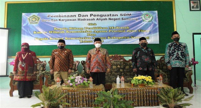 Pembinaan dan Penguatan SDM Guru MAN Sampang oleh Kabid Pendma Kanwil Kemenag Jawa Timur Dan Kepala Kankemenag Kab. Sampang