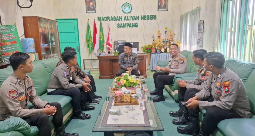 Rapat Koordinasi Edukasi Literasi Kecerdasan Buatan