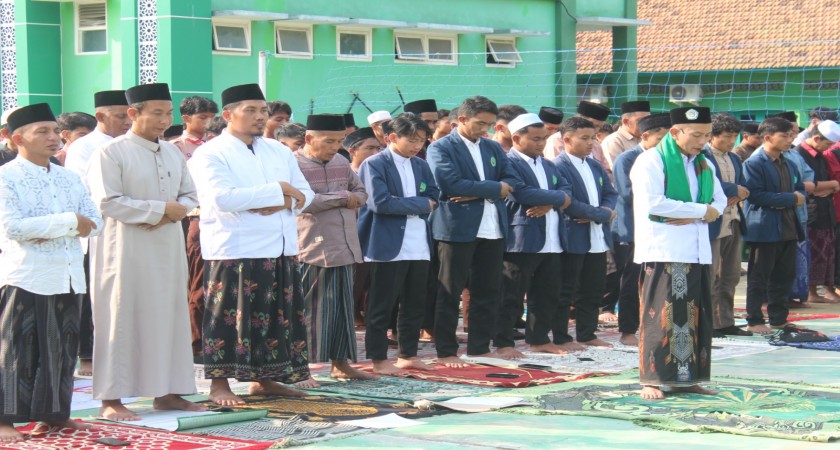 Memohon Turunnya Hujan, MAN Sampang Gelar Salat Istisqa’ Dipimpin Kepala Madrasah