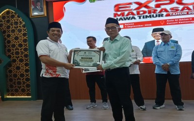 Wakili Kemenag Sampang, MAN Sampang Sabet Juara Terbaik 2 Kategori Stand Dekorasi di EXPO Madrasah Jatim 2026