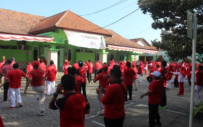 Semarak Kebersamaan, MAN Sampang Hadiri Senam dan Perlombaan yang Digelar Kemenag Sampang