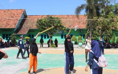 Semarak Lomba HUT RI ke-81 Hari Kedua di MAN Sampang